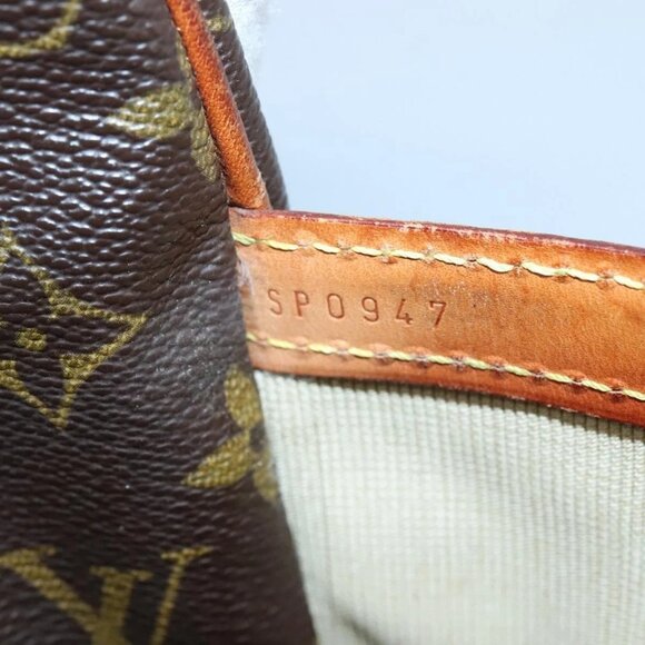 LOUIS VUITTON Monogram Reporter PM Shoulder Bag - Picture 12 of 16